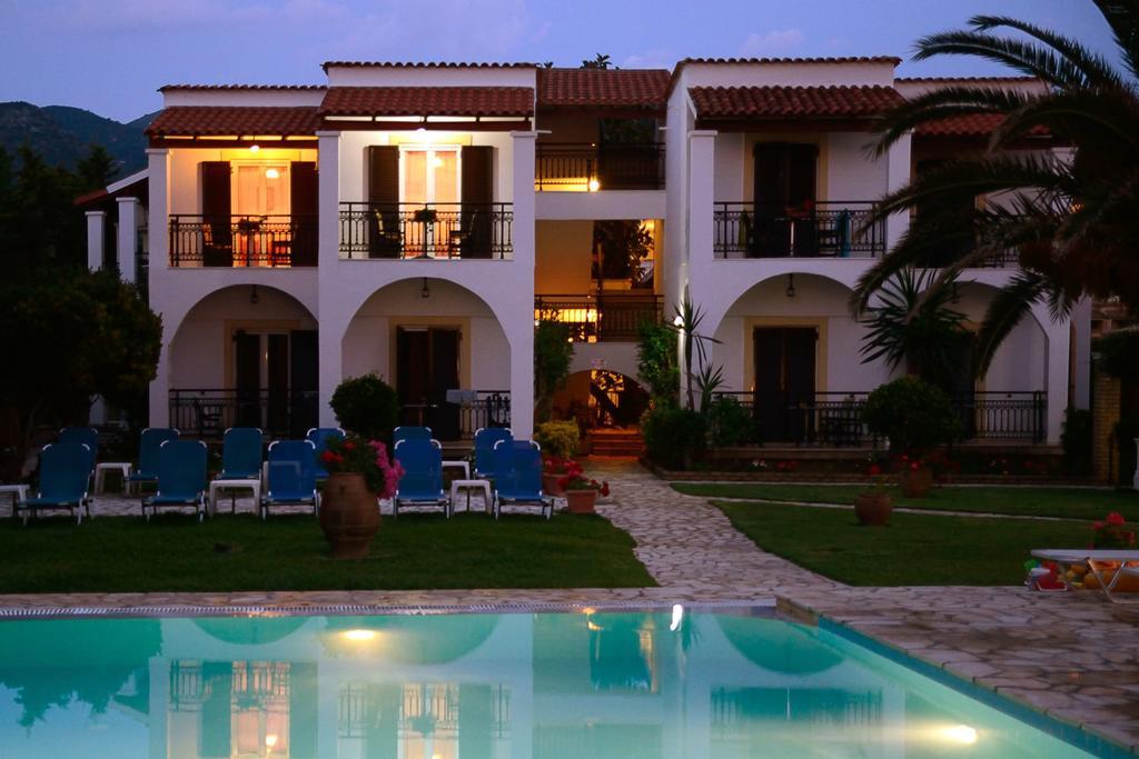 Filorian Hotel Apartments Acharavi  Bagian luar foto