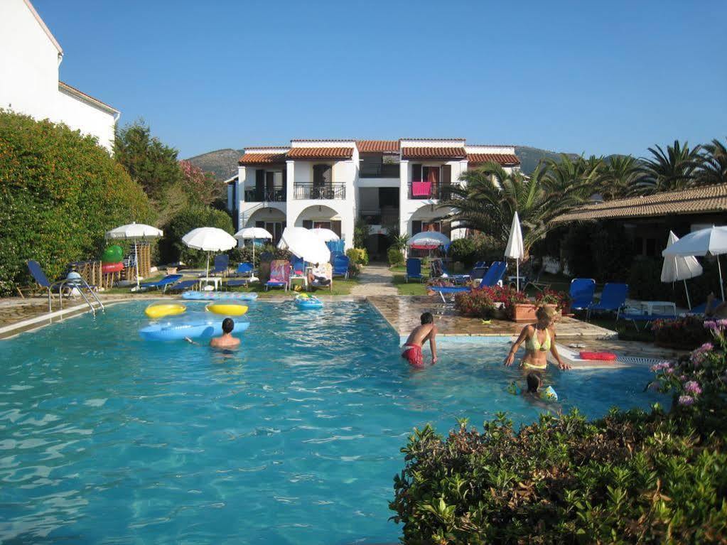 Filorian Hotel Apartments Acharavi  Bagian luar foto